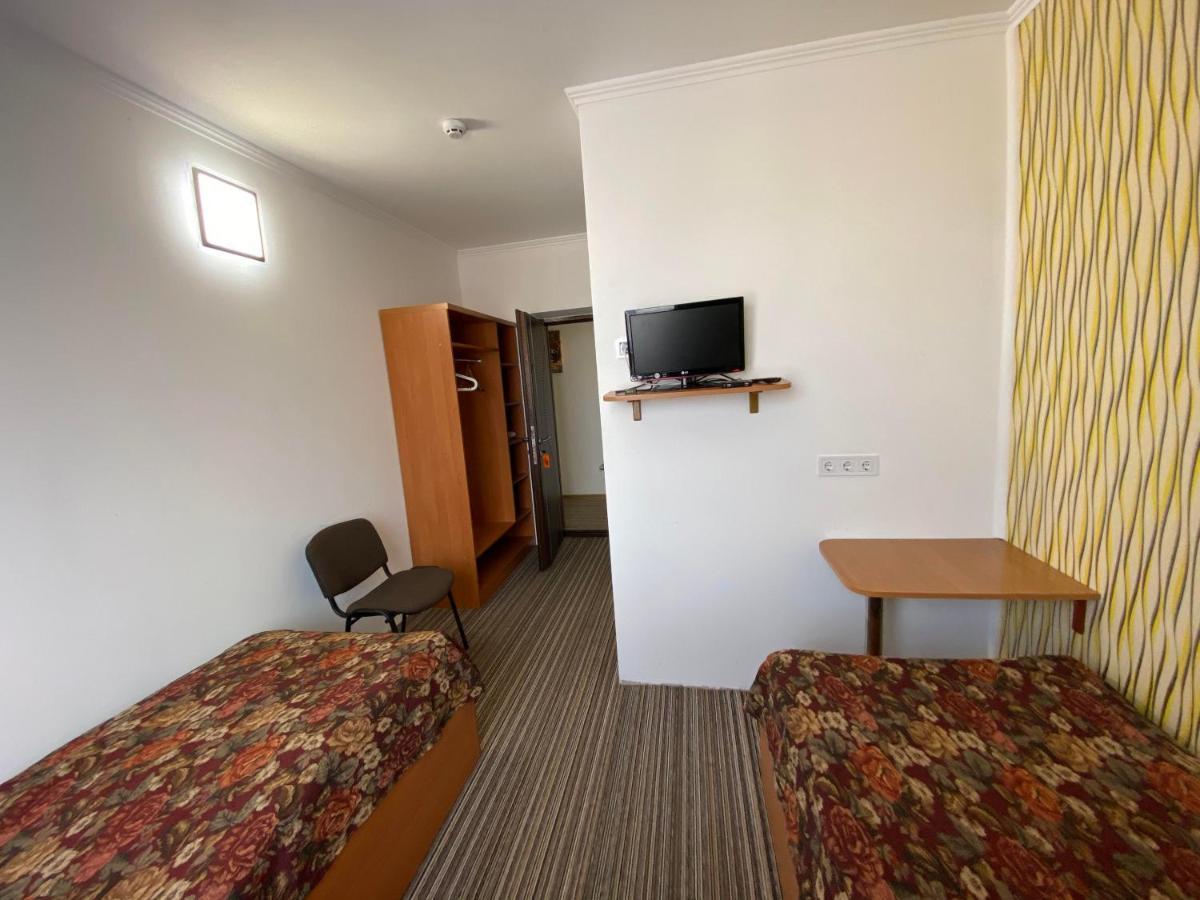 Autopark Hotel 리비프 외부 사진